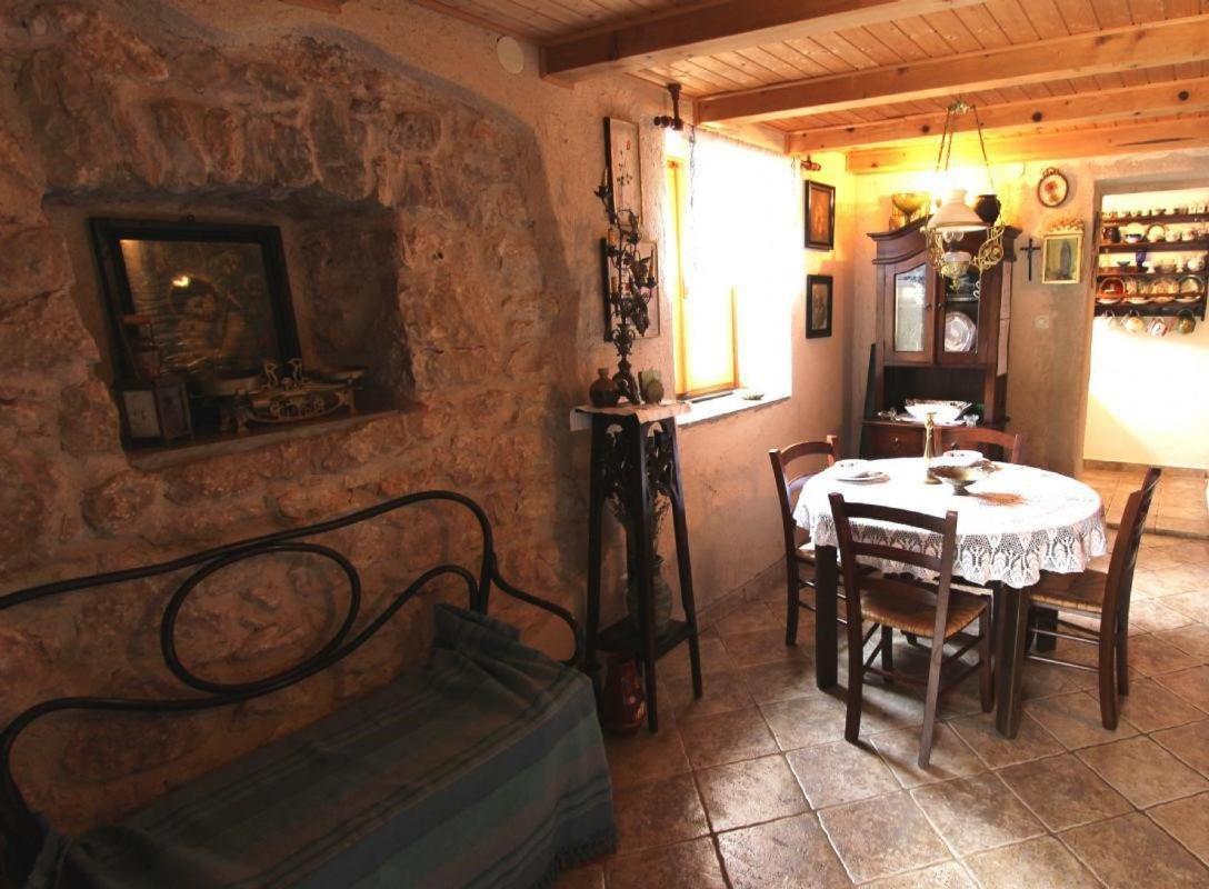 Apartmani Puric Malinska Exterior photo